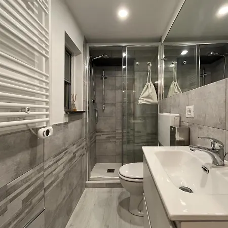 Giano Host - Strada Nuova Apartment Genua